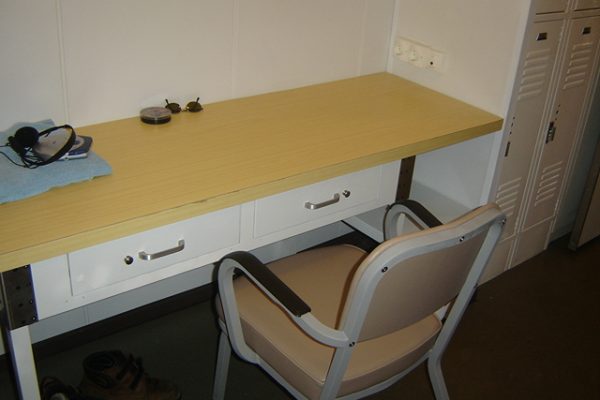desk & chair-1636480266